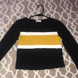 Long sleeve crop top!